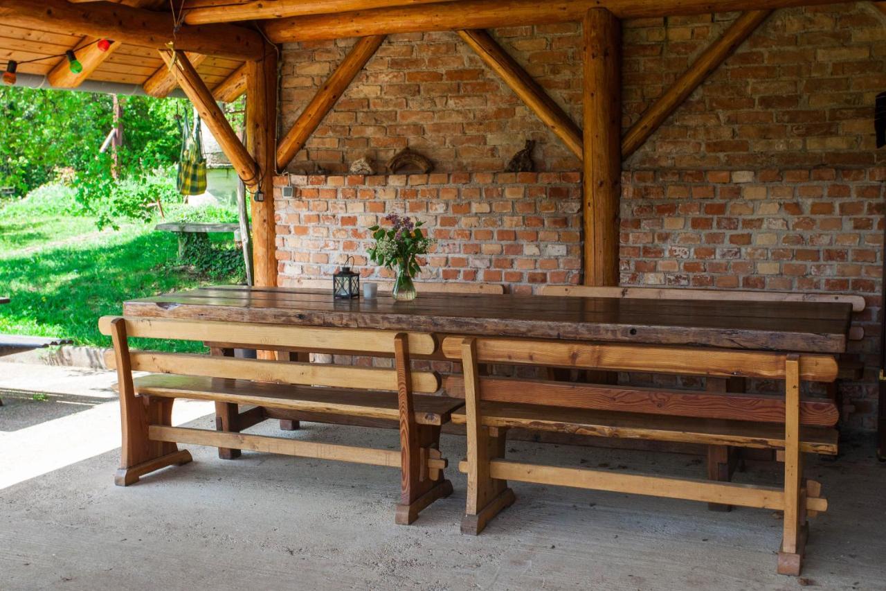 Na Okic - A Private Forest Oasis Sveti Martin pod Okicem Ngoại thất bức ảnh